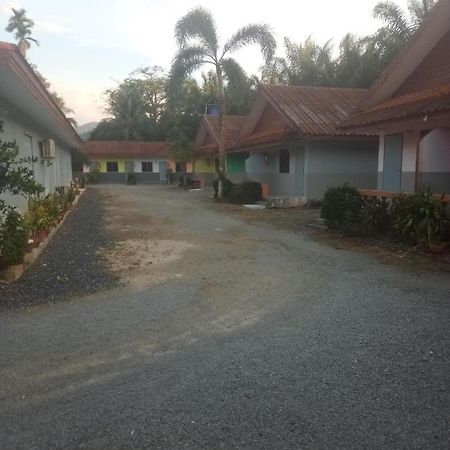 Baan Khunta Resort Khura Buri Exterior photo